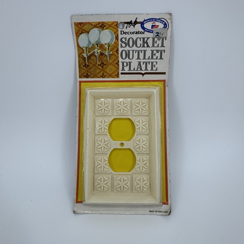 Vintage 70's Decorator Outlet Plate Ivory Floral Raised 2 Gang Hong Kong Retro - Picture 2 of 9